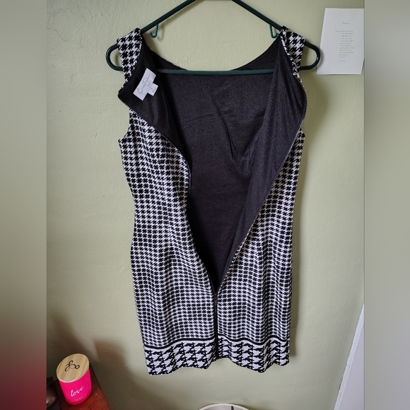 Jessica Simpson Women's Size 8 Black White Houndstooth Full Length Zipper Dress - Picture 6 of 10
